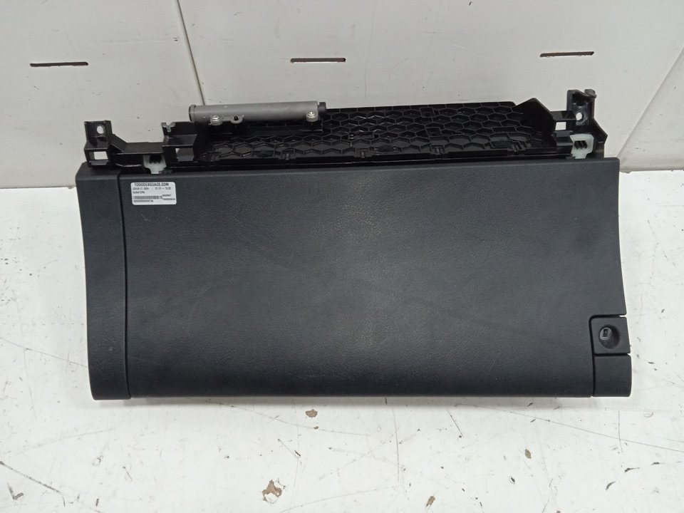 Guantera lexus ct (zwa10) 200h