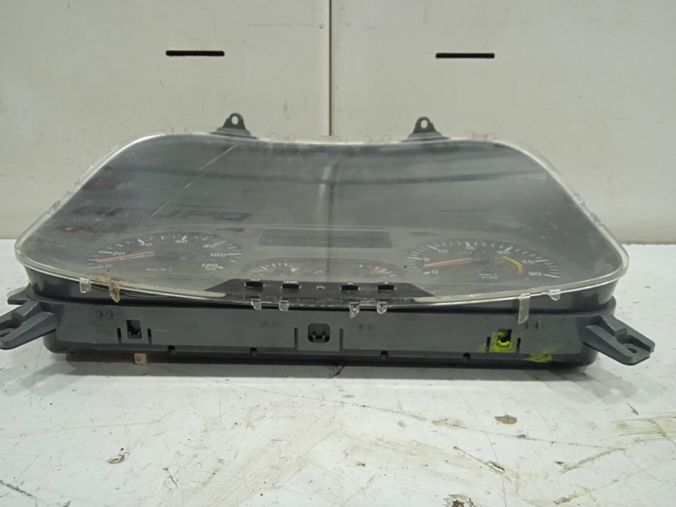 Cuadro instrumentos mercedes-benz atego 2-ejes 18 t bm 95024 (1998) 