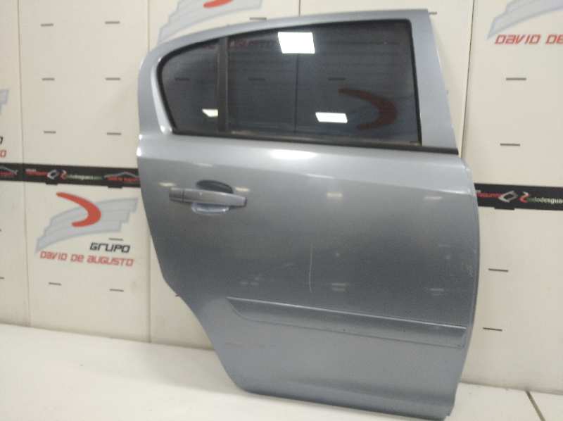 Puerta trasera derecha opel corsa d 111 years