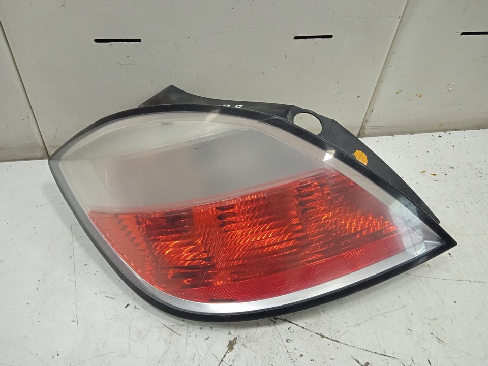Piloto trasero izquierdo opel astra h berlina cosmo