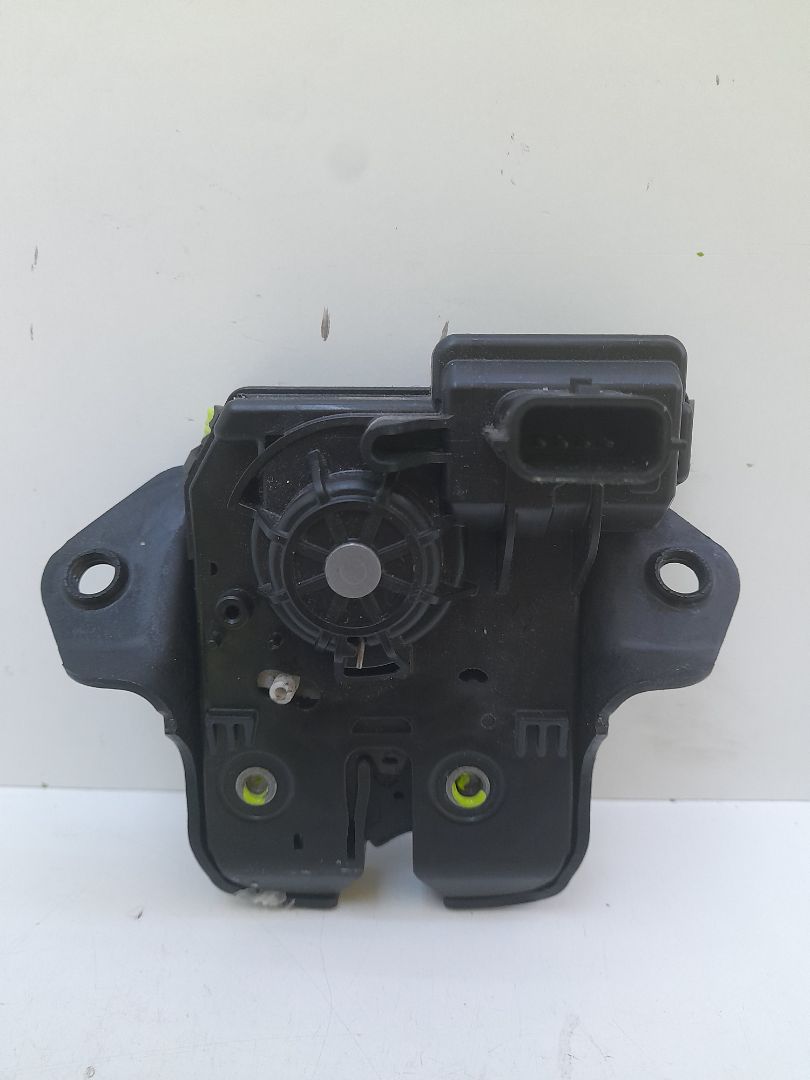 Cerradura maletero / porton dacia sandero iii 