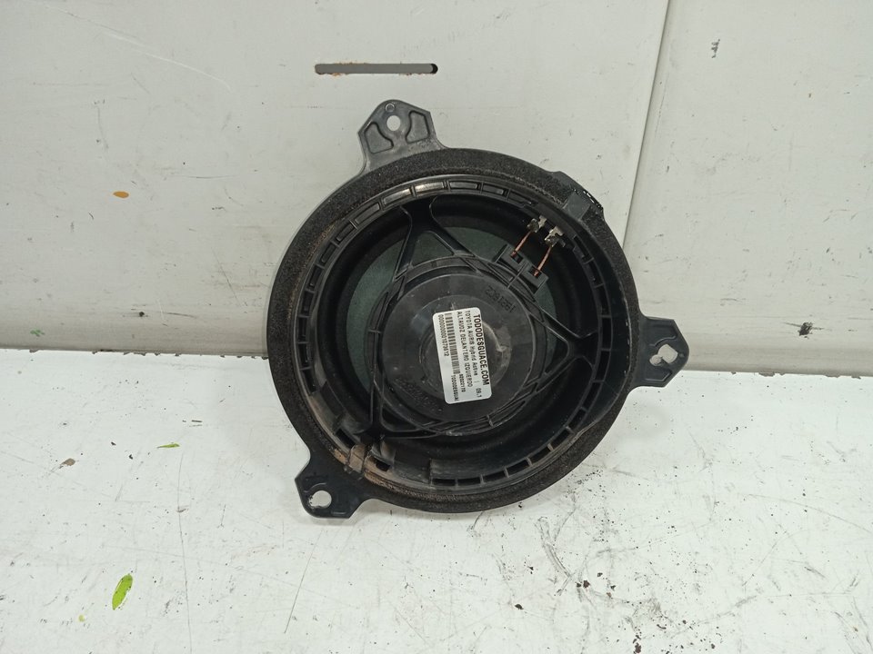 No identificado toyota auris (e18) hybrid active