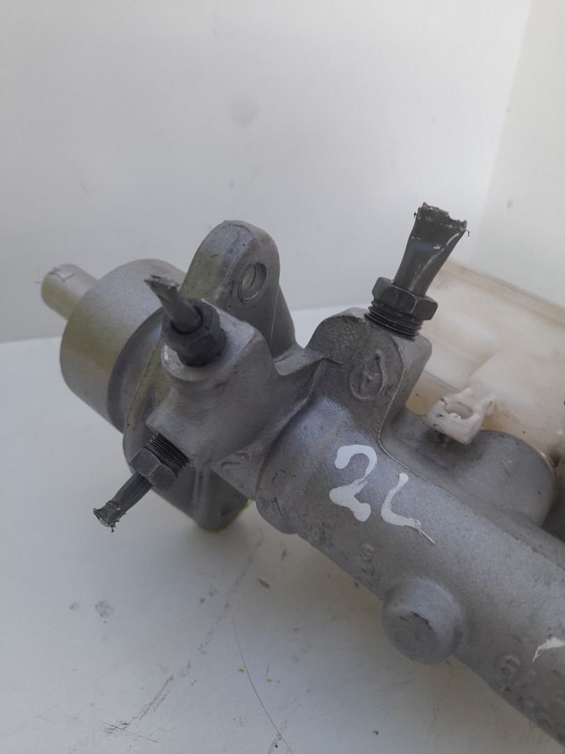 Bomba freno toyota corolla verso (r1) 2.2 d4d luna