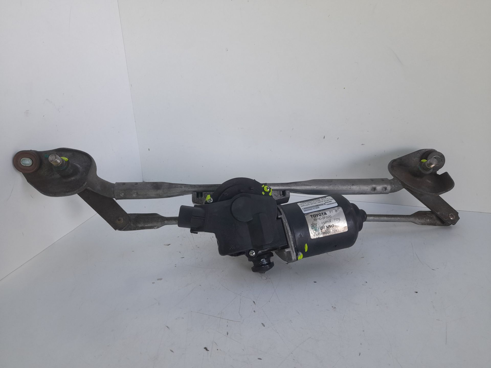 No identificado toyota corolla verso (r1) 2.2 d4d luna