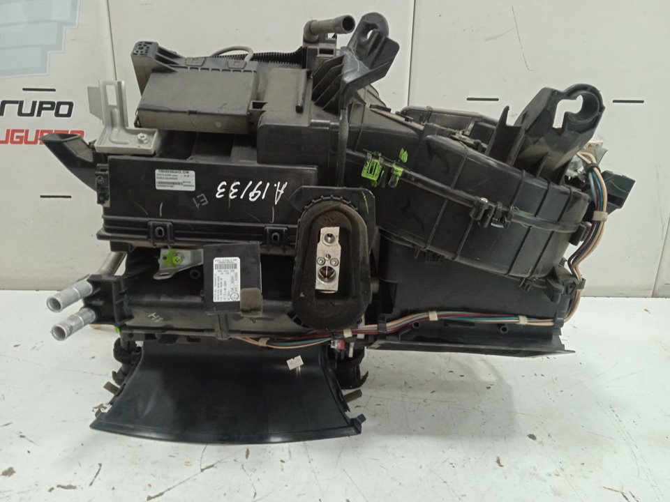 No identificado toyota auris (e15) luna+