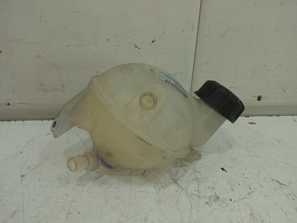 Deposito expansion peugeot 308 access