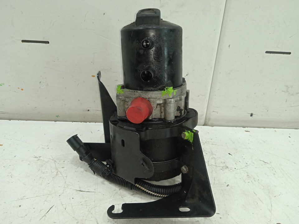 Bomba direccion citroen saxo 