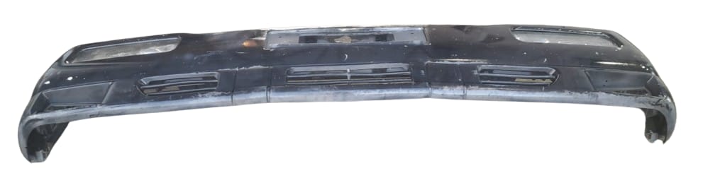 Paragolpes delantero nissan  no identificado