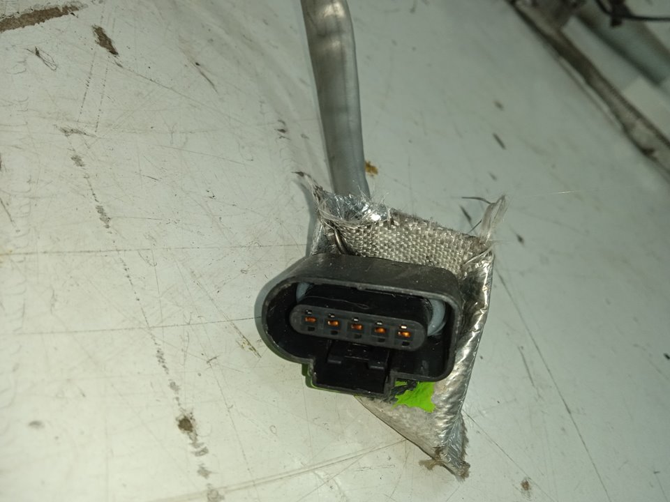 No identificado audi q3 (8ug) attraction