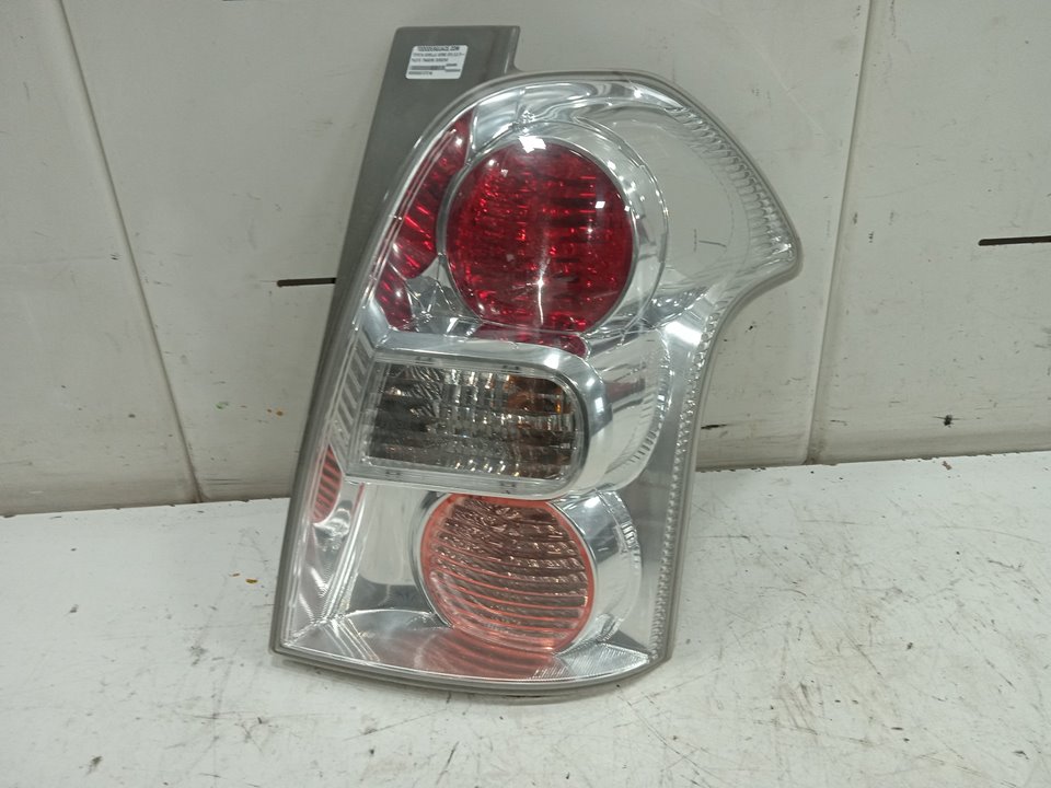 Piloto trasero derecho toyota corolla verso (r1) 2.2 d4d luna