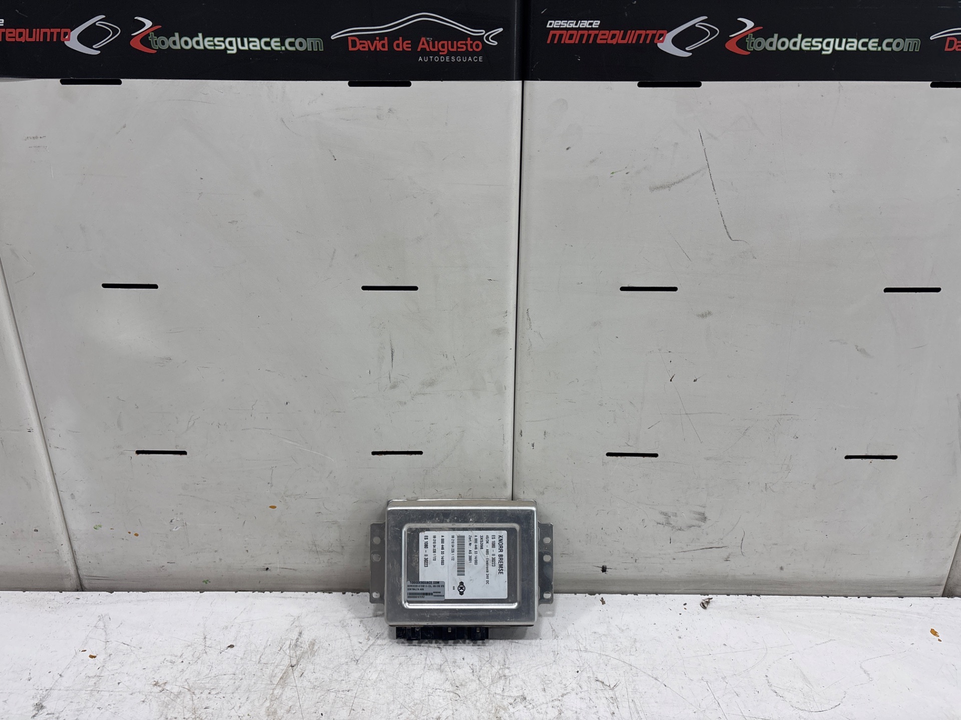 Centralita abs mercedes-benz atego 6-zyl. 4x4 bm 97026 (1998) 1328  (4x4)  om 906 la l (larg