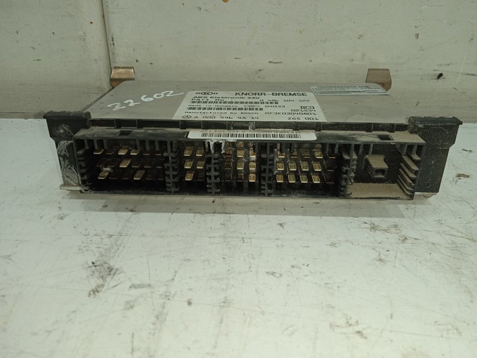 Centralita abs mercedes-benz atego 6-zyl. 4x4 bm 97026 (1998) 1328  (4x4)  om 906 la l (larg