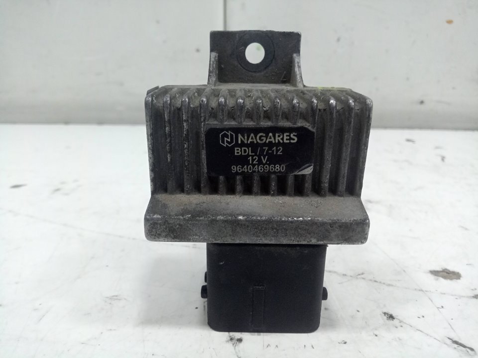 No identificado citroen xsara picasso 1.6 hdi 90 exclusive