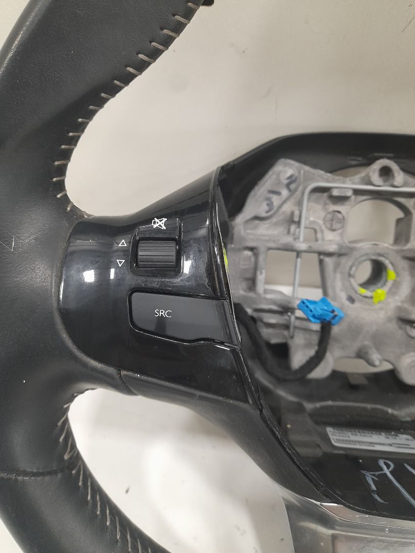 Volante peugeot 308 active