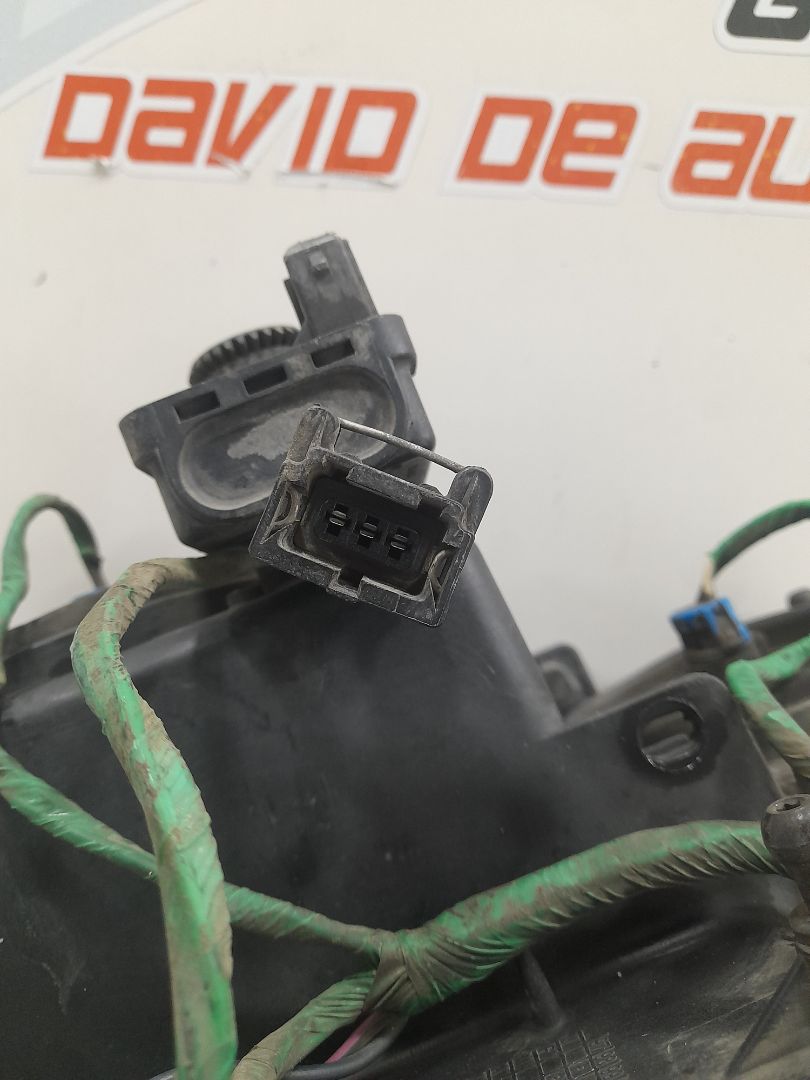 Faro izquierdo jeep grand cherokee (wjwg) 2.7 crd limited