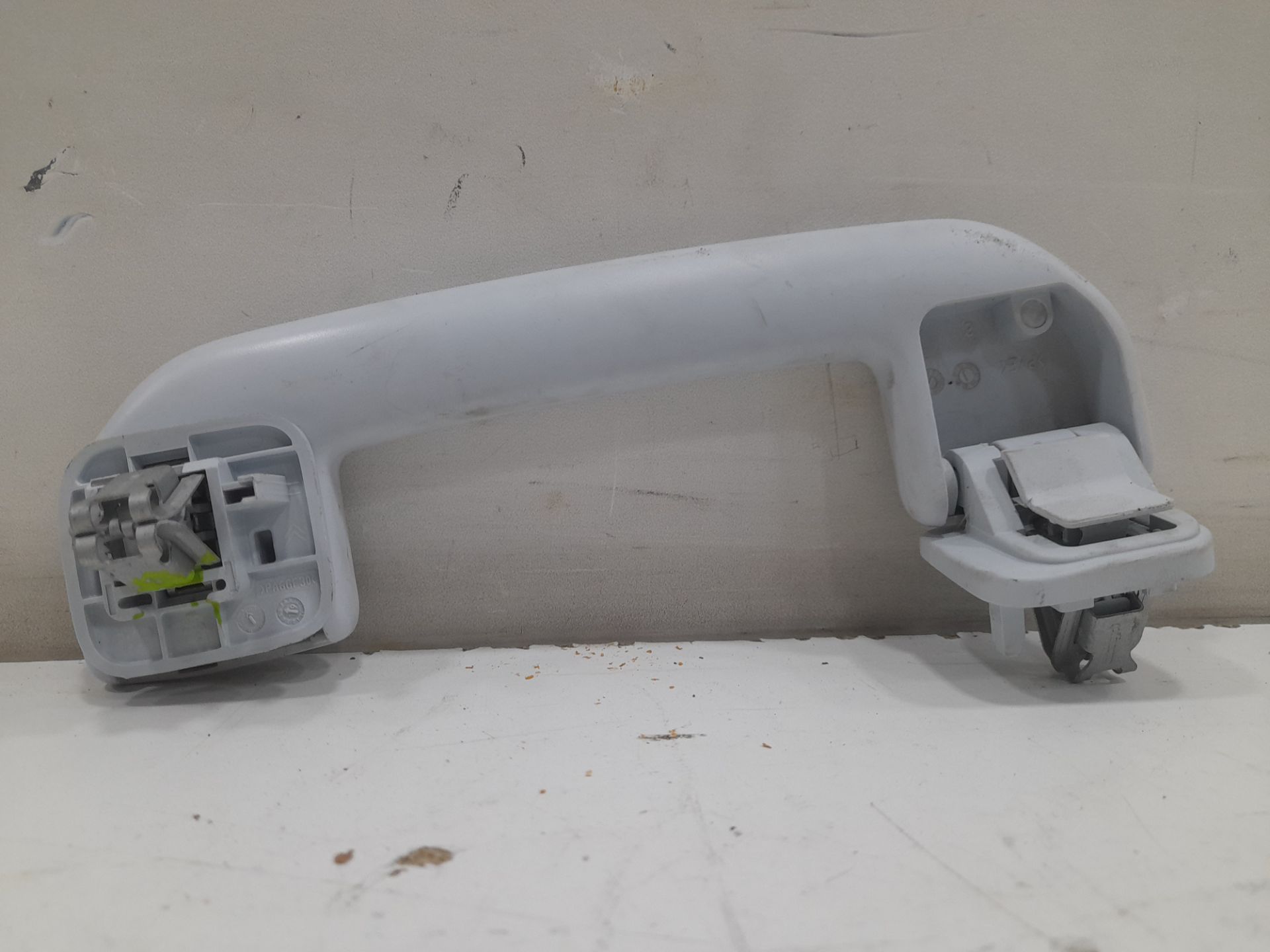 Asidero techo delantero derecho peugeot 308 active