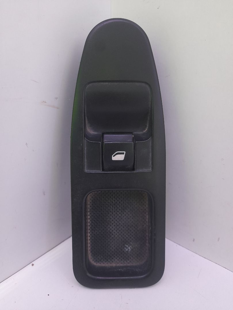 Mando elevalunas delantero derecho l1h1 furgón active