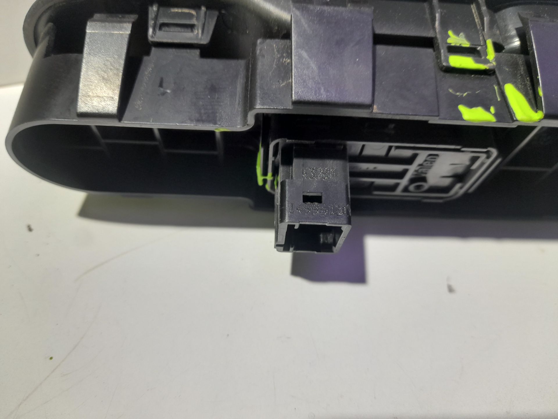 Mando elevalunas delantero derecho l1h1 furgón active