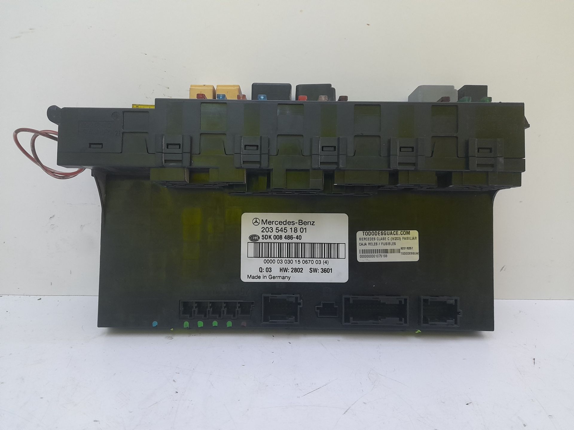 Caja reles / fusibles mercedes-benz clase c (bm 203) familiar c 270 t cdi (203.216)