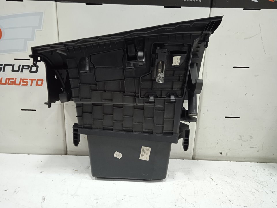 Guantera renault megane iii berlina 5p bose edition