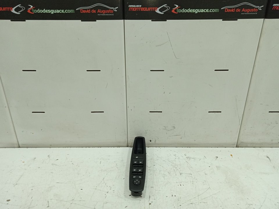 Mando elevalunas delantero izquierdo renault megane iii berlina 5p bose edition