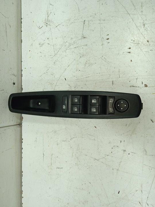 Mando elevalunas delantero izquierdo renault megane iii berlina 5p bose edition