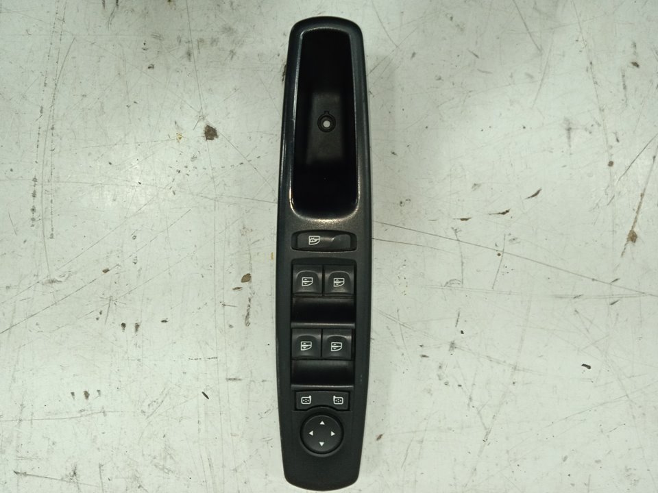 Mando elevalunas delantero izquierdo renault megane iii berlina 5p bose edition