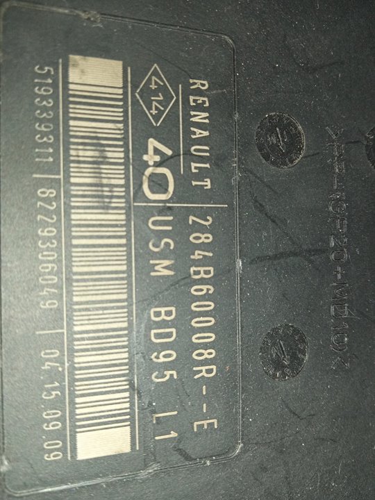 Caja reles / fusibles renault megane iii berlina 5p bose edition