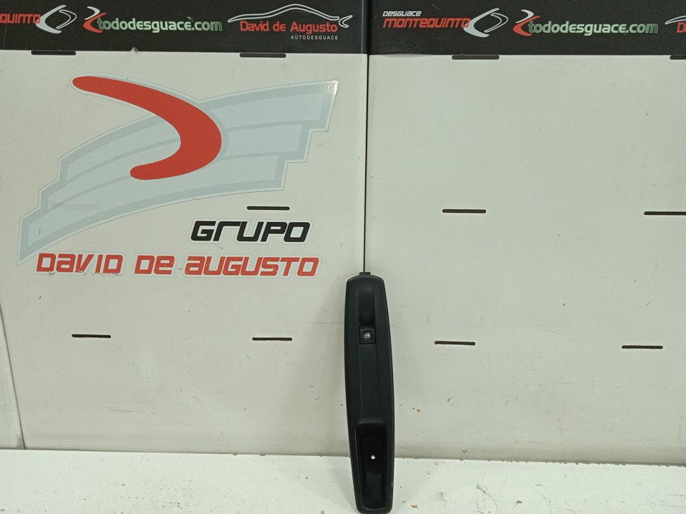 Mando elevalunas delantero derecho renault megane iii berlina 5p bose edition