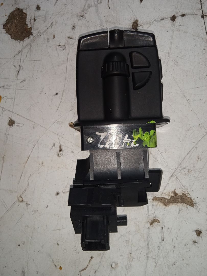 Mando multifuncion renault megane iii berlina 5p bose edition