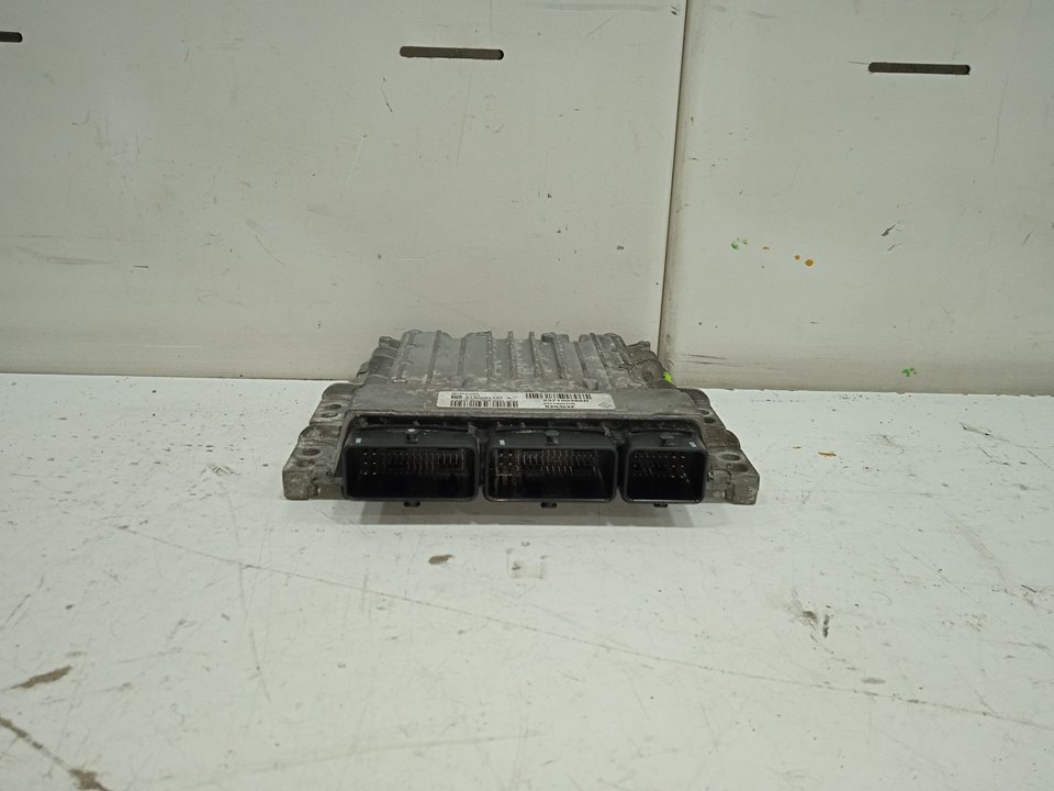 Centralita motor uce renault megane iii berlina 5p bose edition