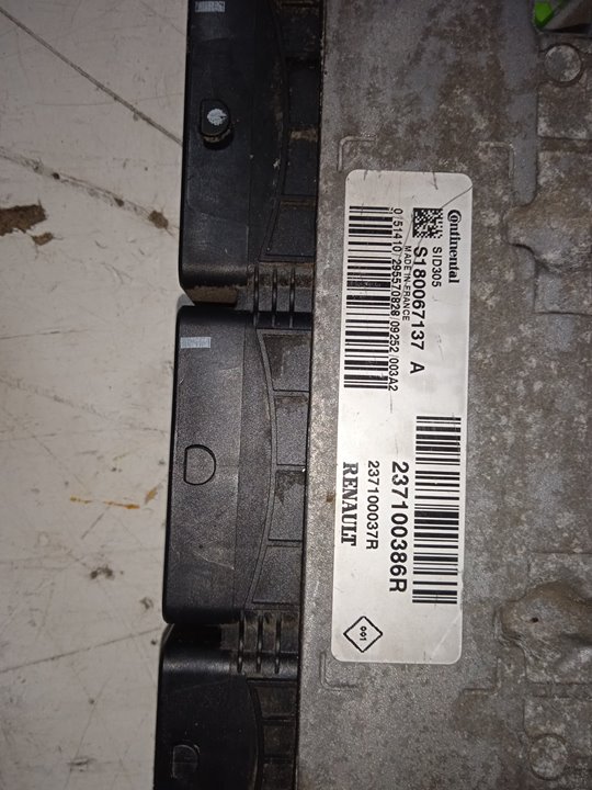 Centralita motor uce renault megane iii berlina 5p bose edition