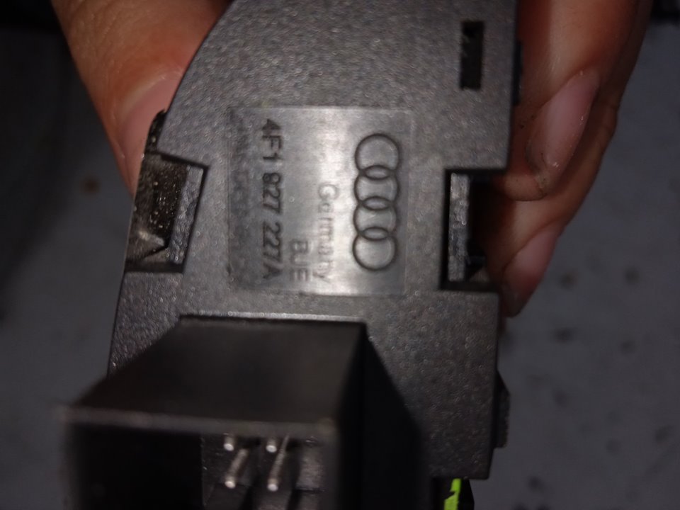 Mando multifuncion audi a6 berlina (4f2) 2.0 tdi