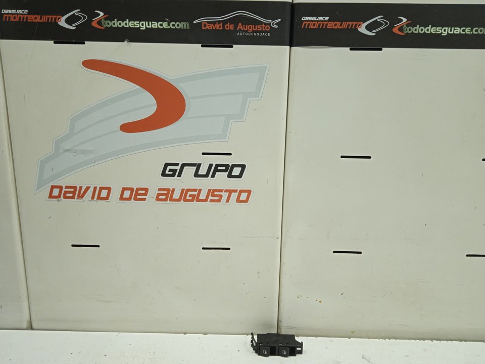 Mando elevalunas delantero derecho nissan micra (k12e) acenta