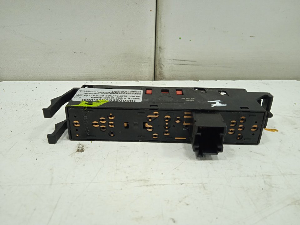Mando elevalunas delantero izquierdo nissan micra (k12e) acenta