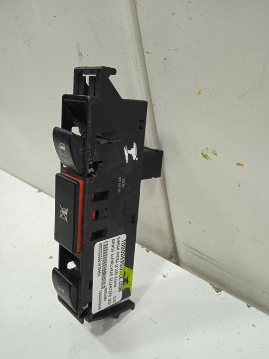 Mando elevalunas delantero izquierdo nissan micra (k12e) acenta
