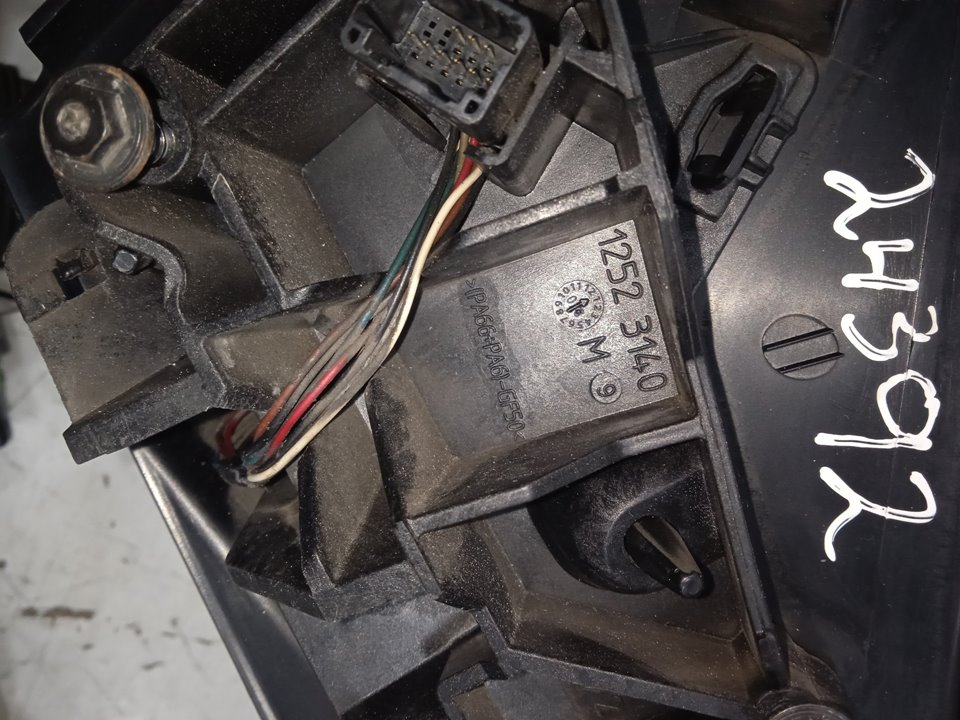 Retrovisor izquierdo renault megane iii berlina 5p bose edition