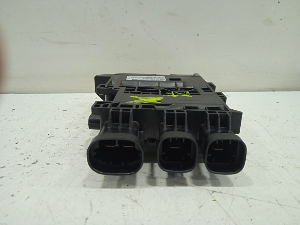 Modulo electronico renault megane iii berlina 5p bose edition