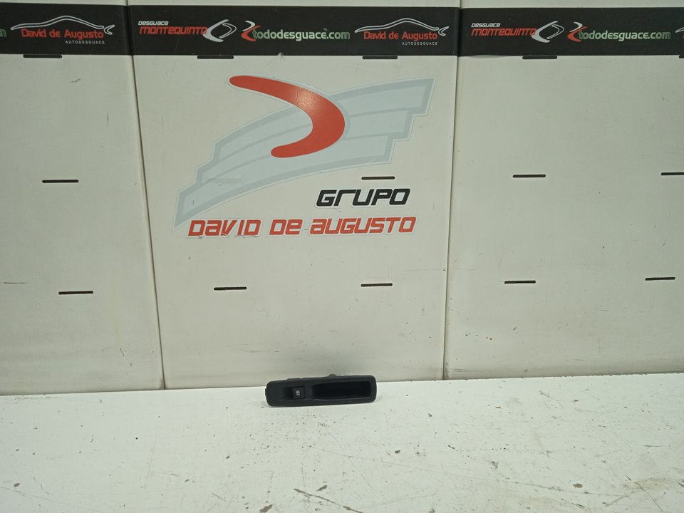 Mando elevalunas trasero derecho renault megane iii berlina 5p bose edition