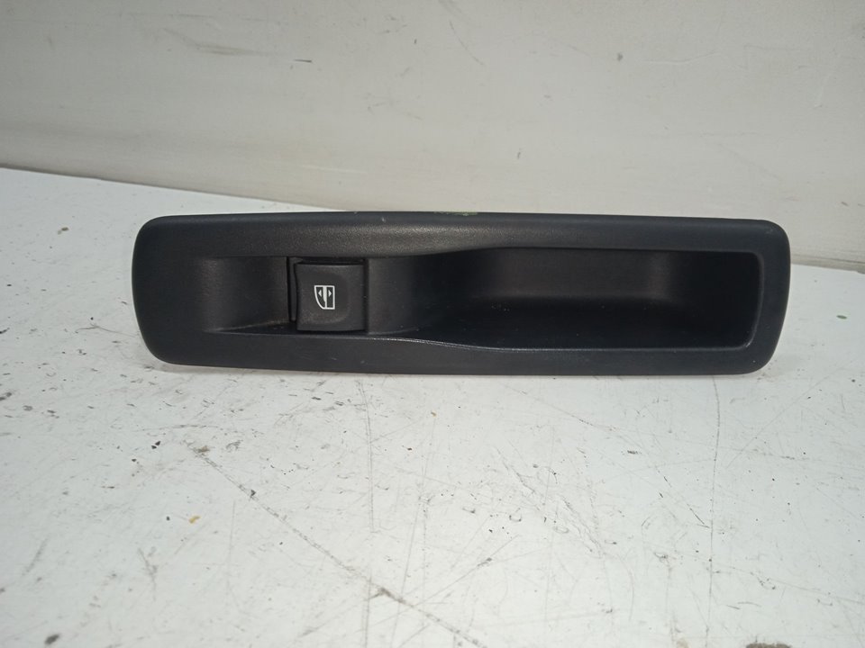Mando elevalunas trasero derecho renault megane iii berlina 5p bose edition