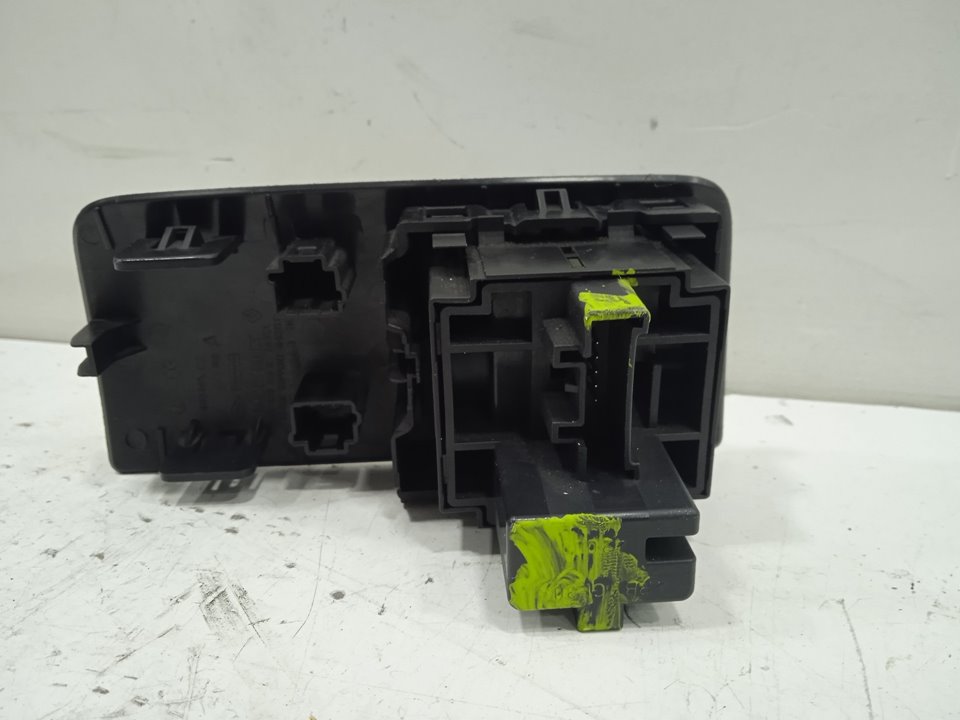 Mando multifuncion renault megane iii berlina 5p bose edition