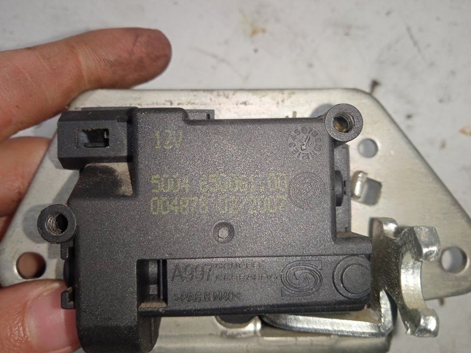 Cerradura maletero / porton lancia musa (184) 1.3 16v multijet argento