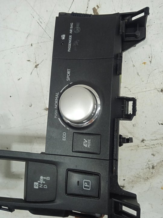 No identificado lexus ct (zwa10) 200h