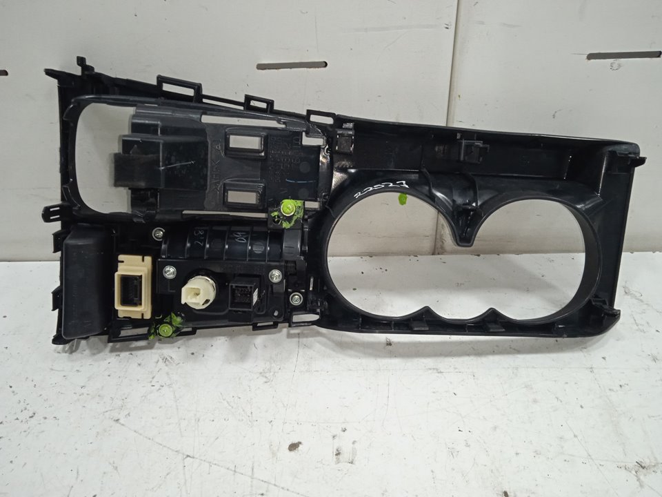 No identificado lexus ct (zwa10) 200h