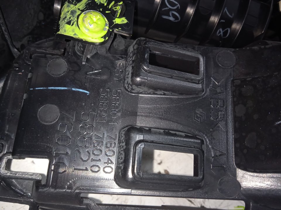 No identificado lexus ct (zwa10) 200h