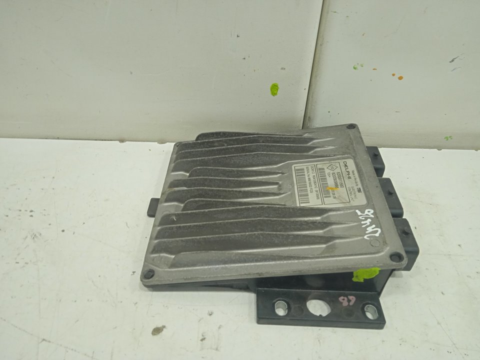 Centralita motor uce renault clio iii confort dynamique