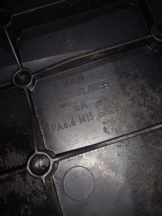 Tapa balancines man tgs 18.xxx (2007) fsa  4x2   lls m (largura med