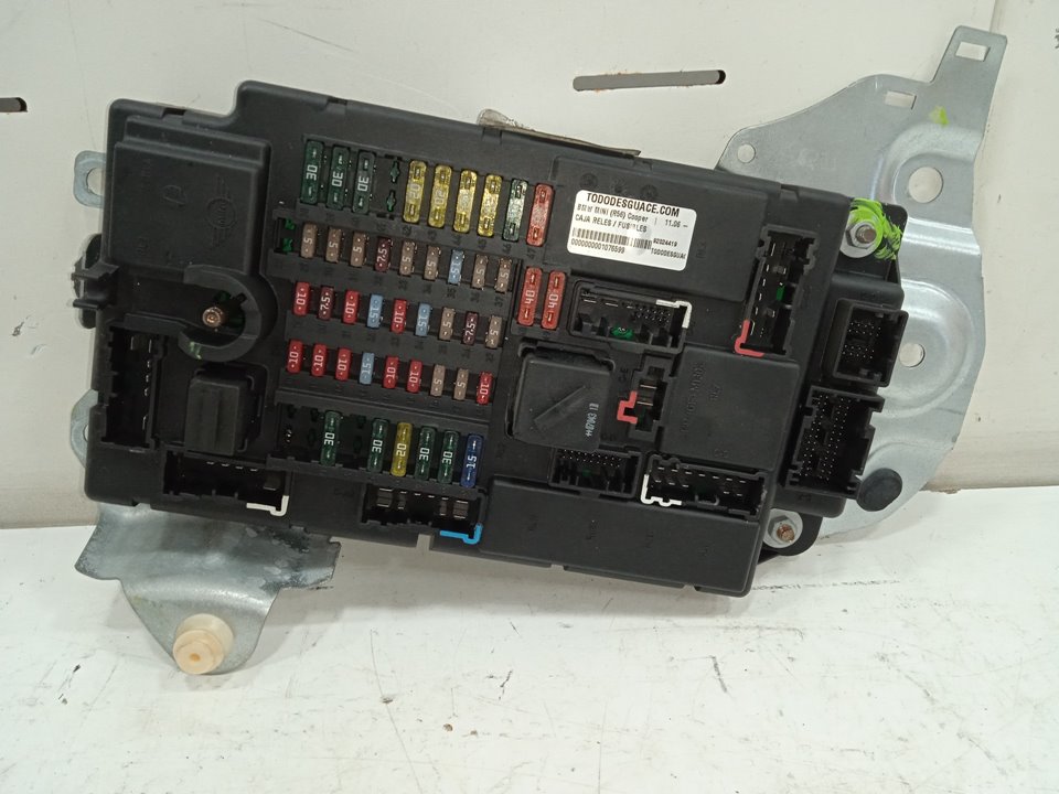 Caja reles / fusibles bmw mini (r56) cooper