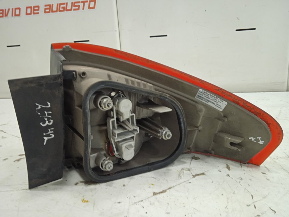 Piloto trasero izquierdo ford mondeo berlina (ca2) ghia