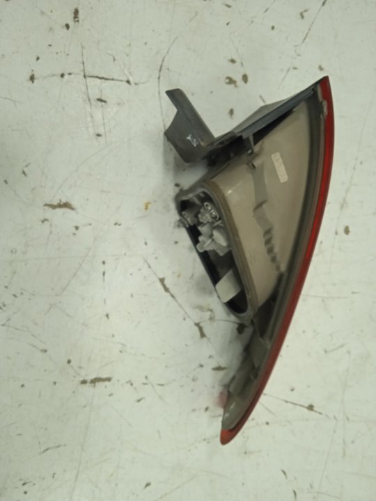 Piloto trasero izquierdo ford mondeo berlina (ca2) ghia